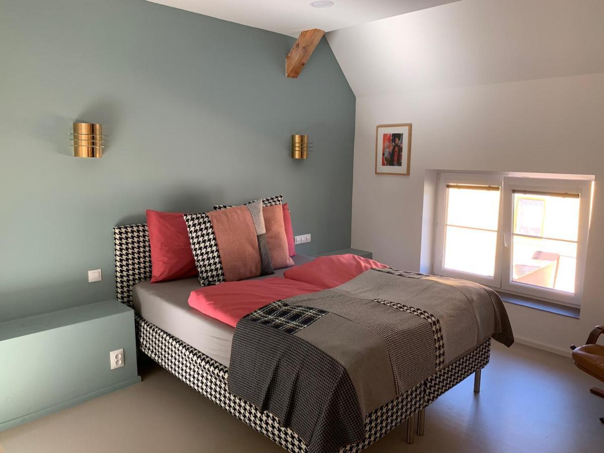 Fox Apartment Hostka  Екстериор снимка