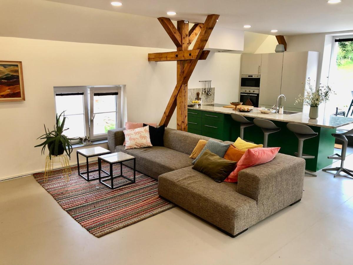 Fox Apartment Hostka  Екстериор снимка