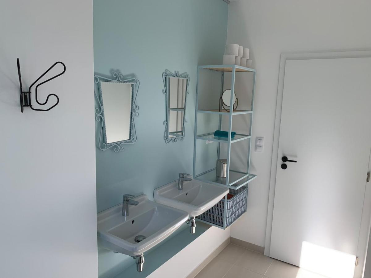 Fox Apartment Hostka  Екстериор снимка